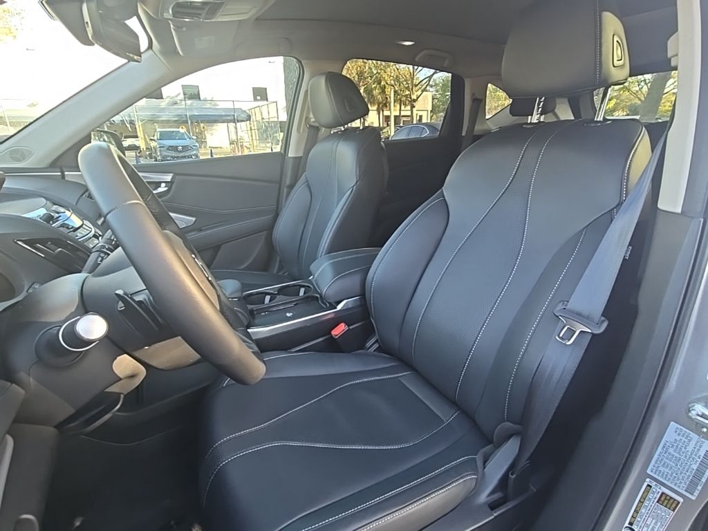 Thumbnail: 2025 Acura RDX - 11