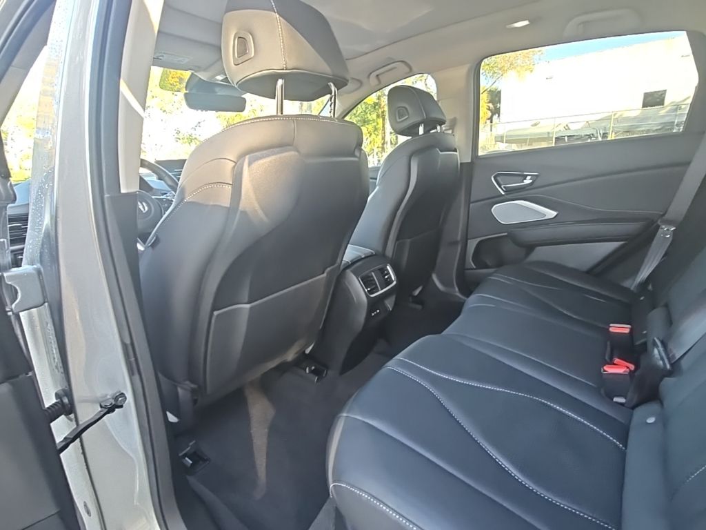 Thumbnail: 2025 Acura RDX - 12