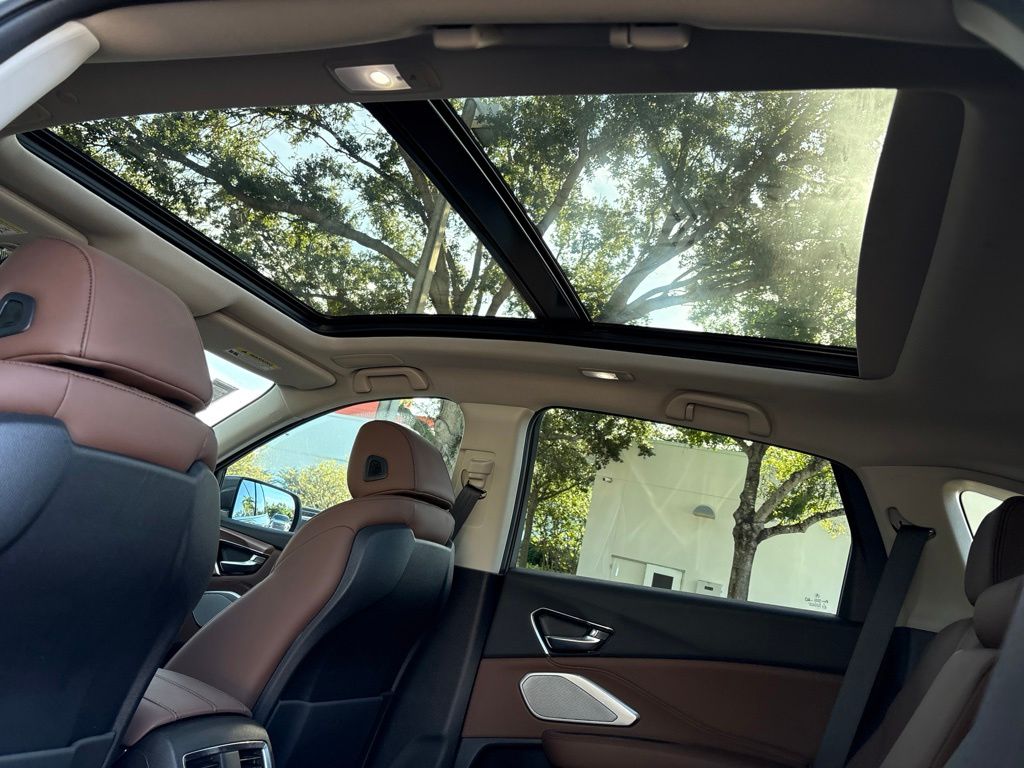 Thumbnail: 2025 Acura RDX - 27