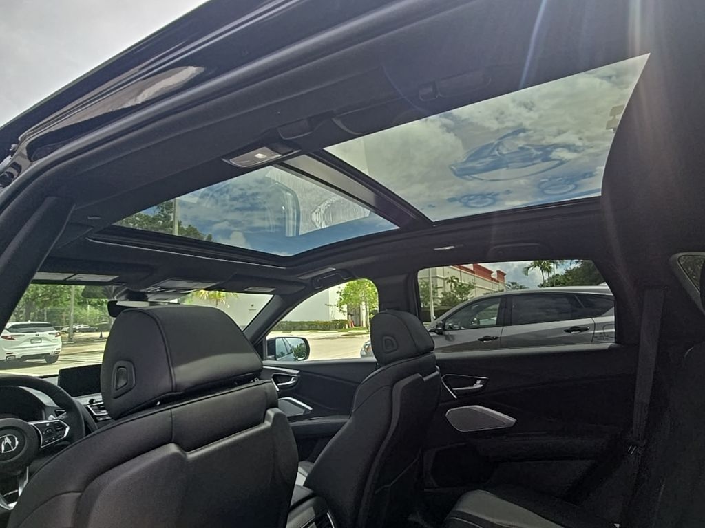 Thumbnail: 2026 Acura RDX - 37