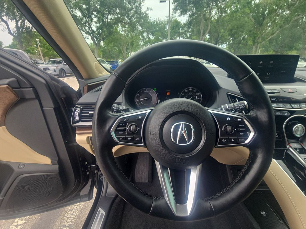 Thumbnail: 2024 Acura RDX - 12