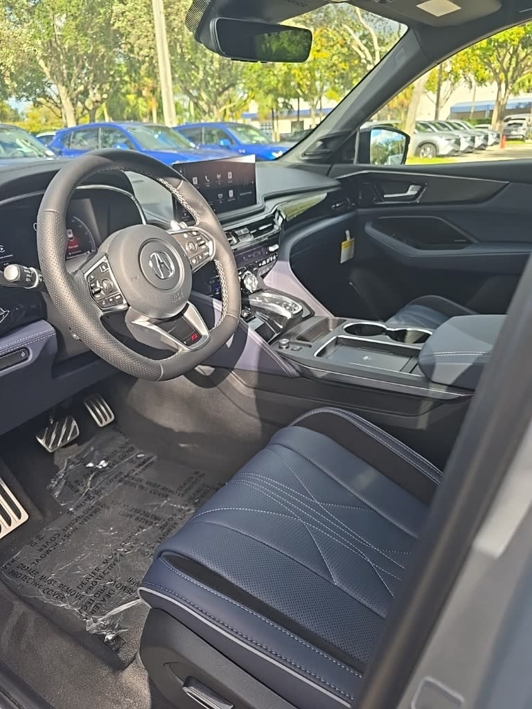 Thumbnail: 2026 Acura MDX - 7