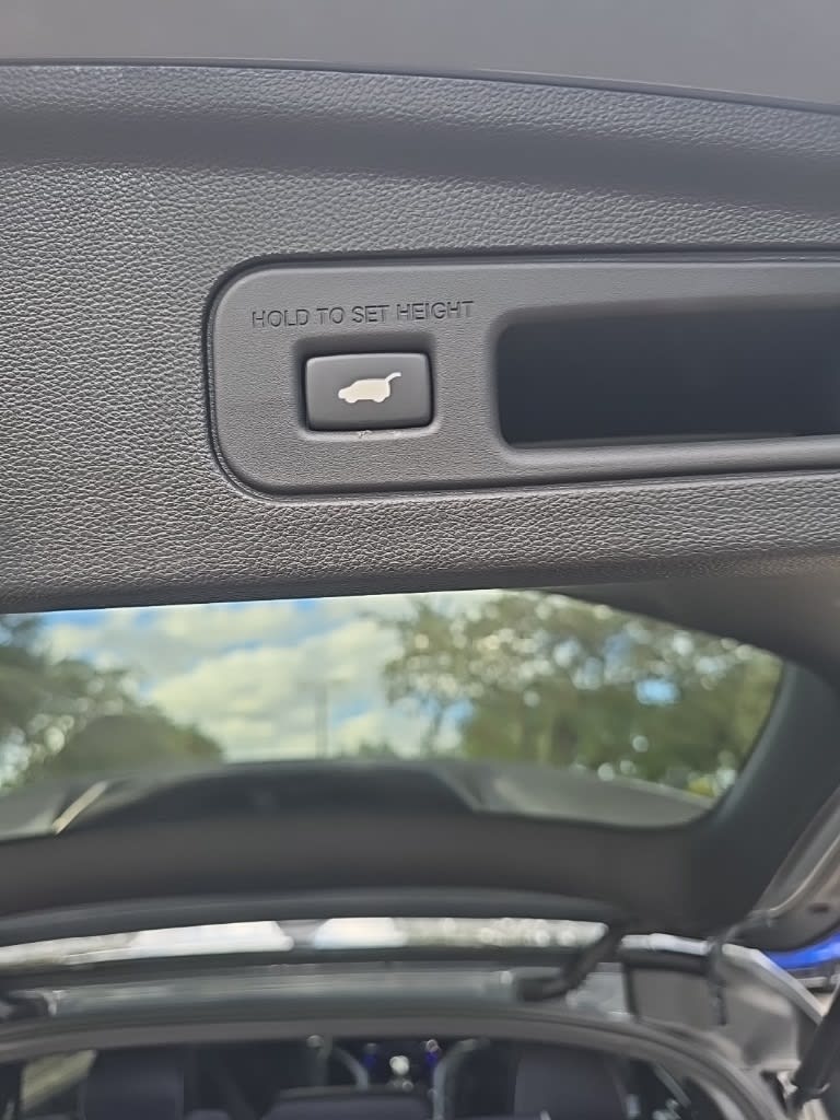 Thumbnail: 2026 Acura MDX - 22