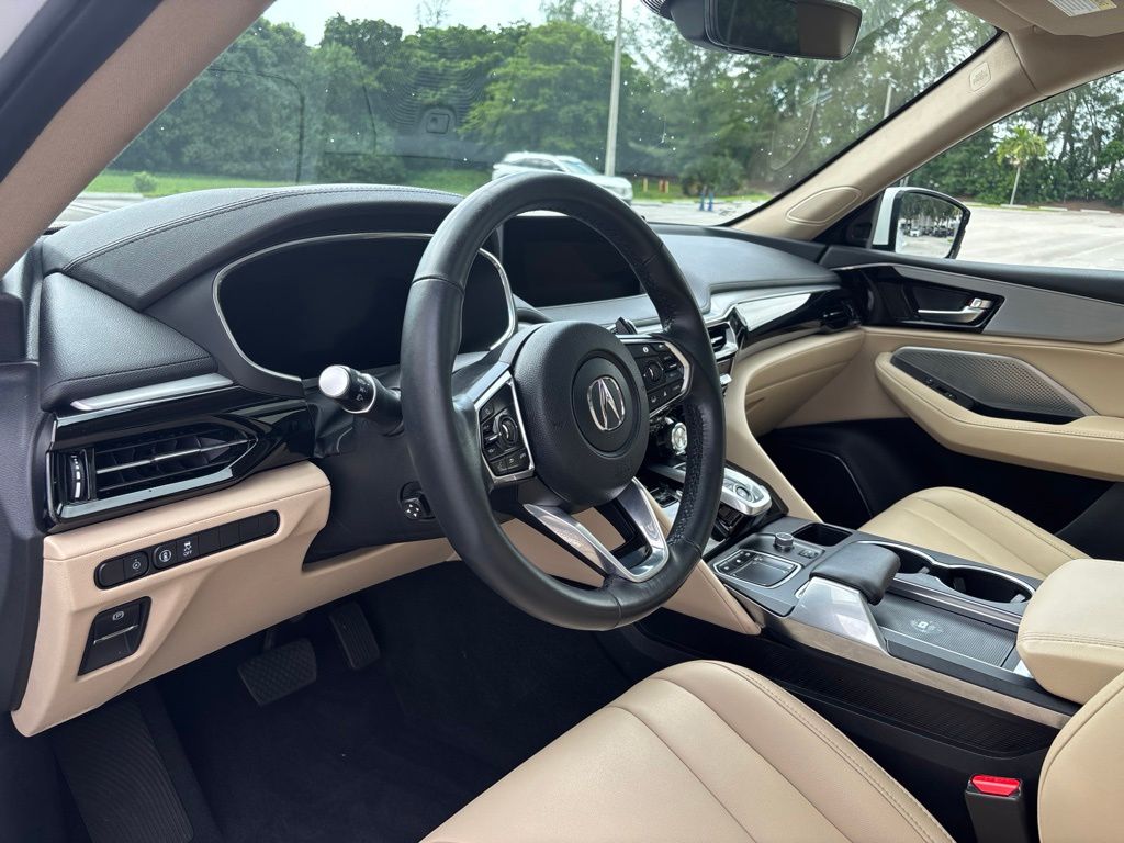 Thumbnail: 2023 Acura MDX - 9