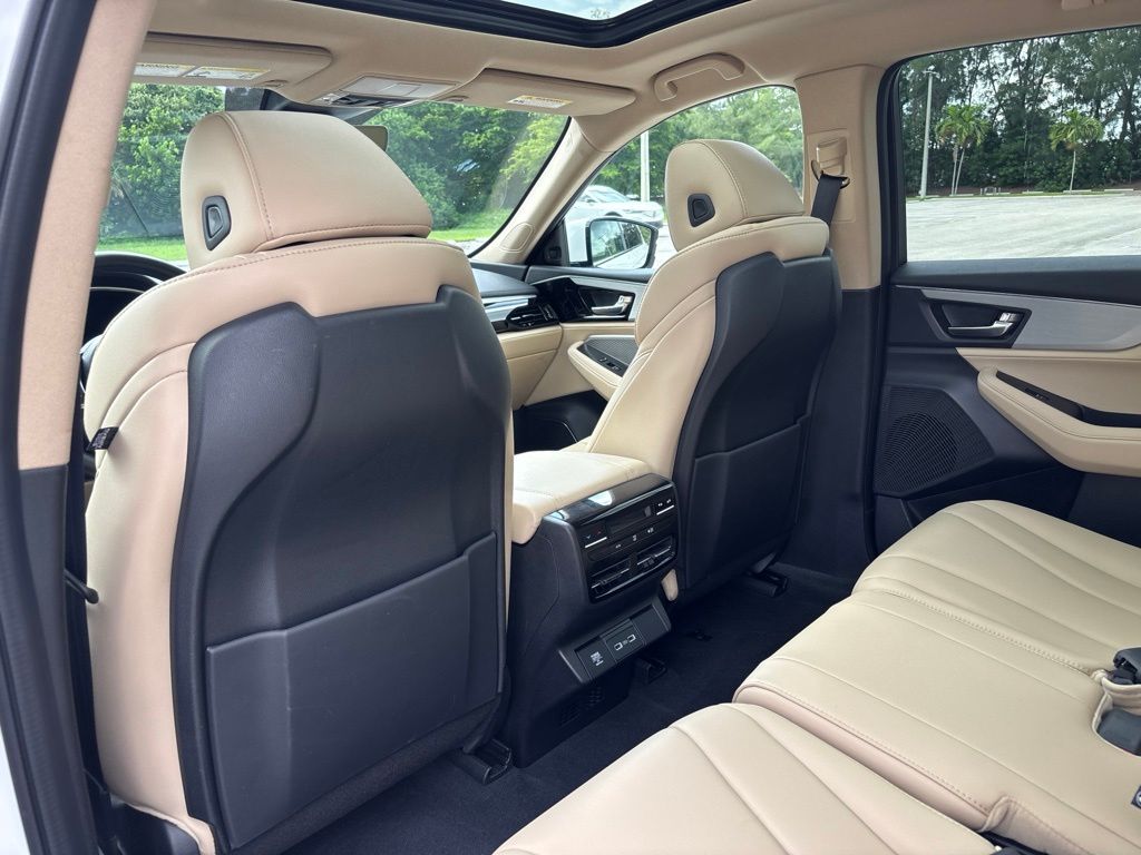 Thumbnail: 2023 Acura MDX - 26