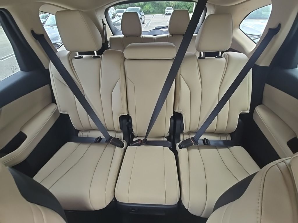 Thumbnail: 2026 Acura MDX - 12