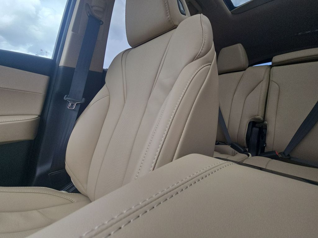 Thumbnail: 2026 Acura MDX - 12