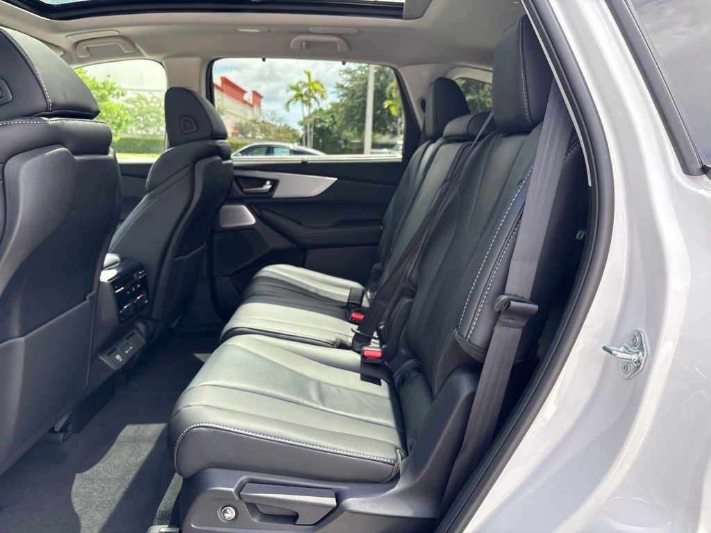 Thumbnail: 2026 Acura MDX - 12