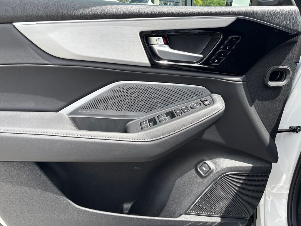 Thumbnail: 2026 Acura MDX - 24