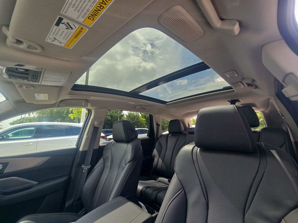 Thumbnail: 2026 Acura MDX - 26