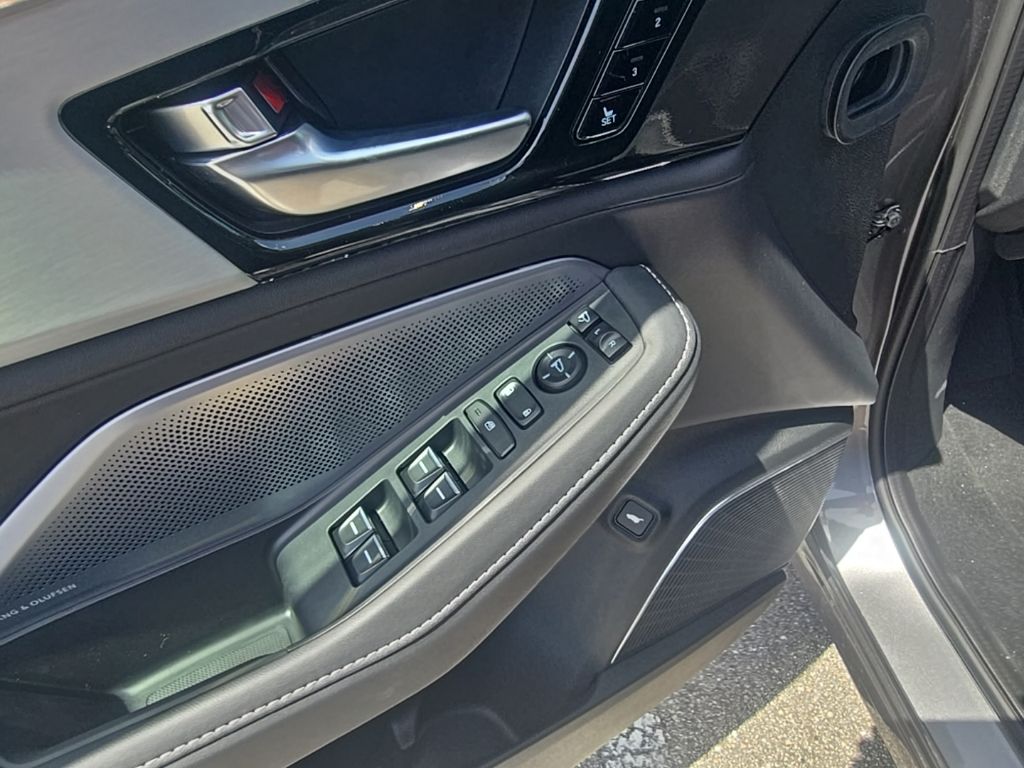Thumbnail: 2026 Acura MDX - 26