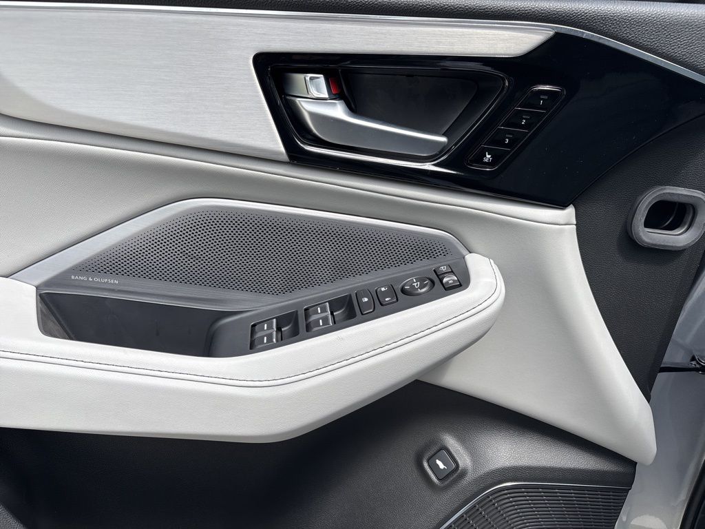 Thumbnail: 2026 Acura MDX - 22