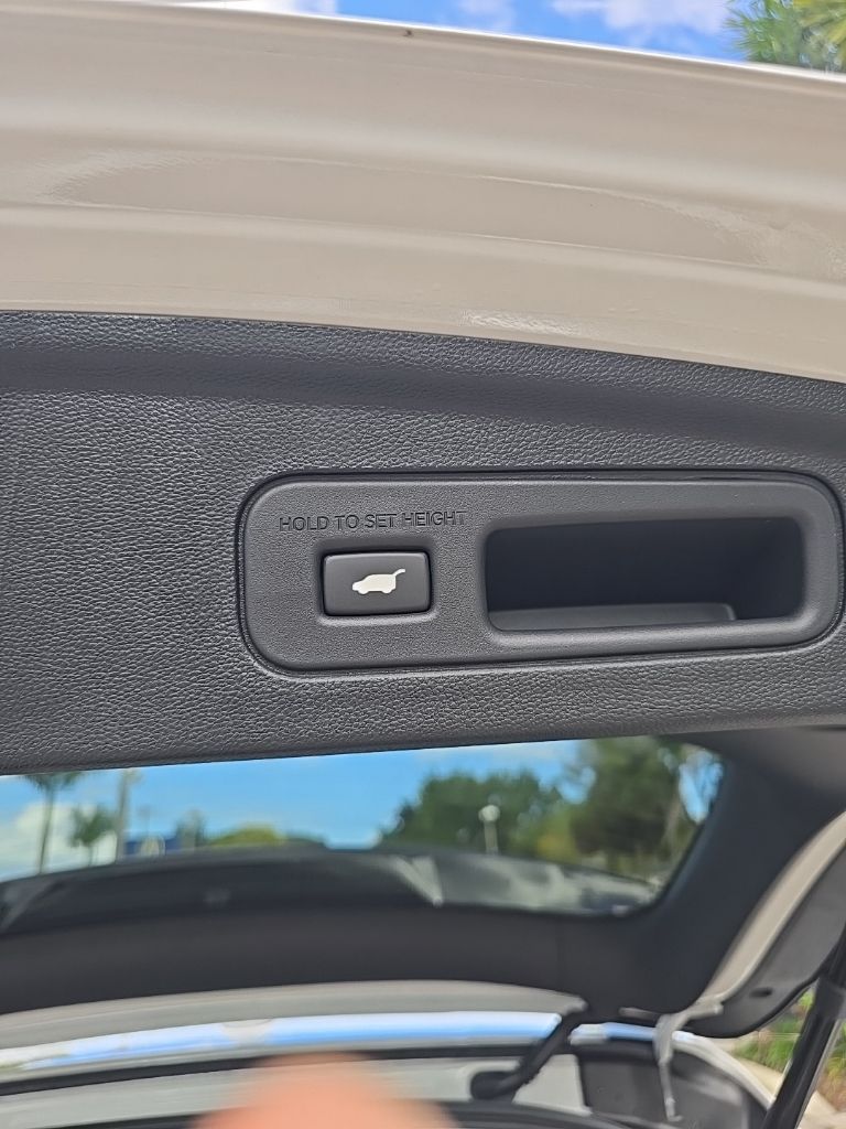 Thumbnail: 2026 Acura MDX - 24