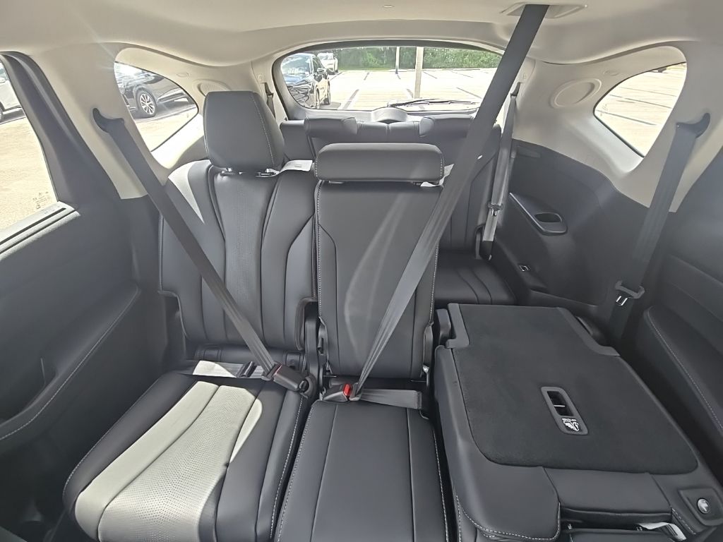 Thumbnail: 2026 Acura MDX - 13