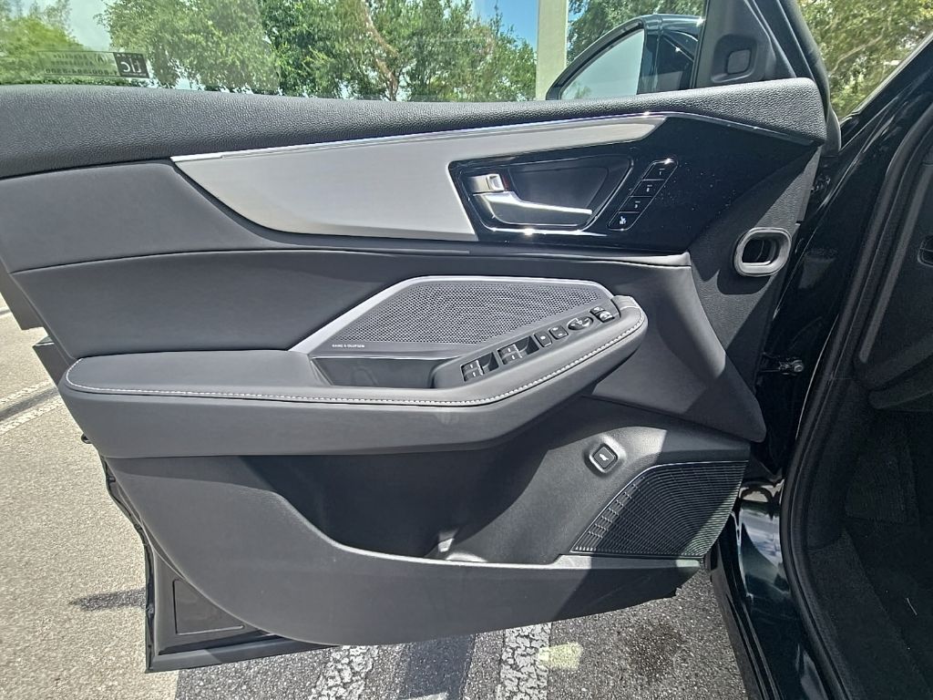 Thumbnail: 2026 Acura MDX - 25