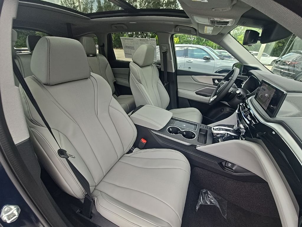 Thumbnail: 2026 Acura MDX - 12