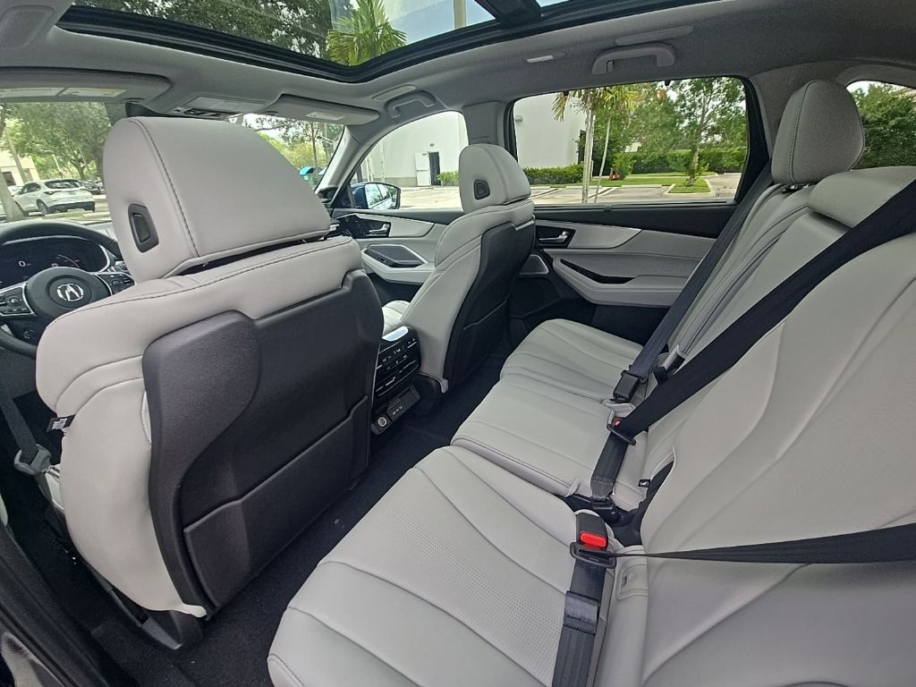 Thumbnail: 2026 Acura MDX - 32