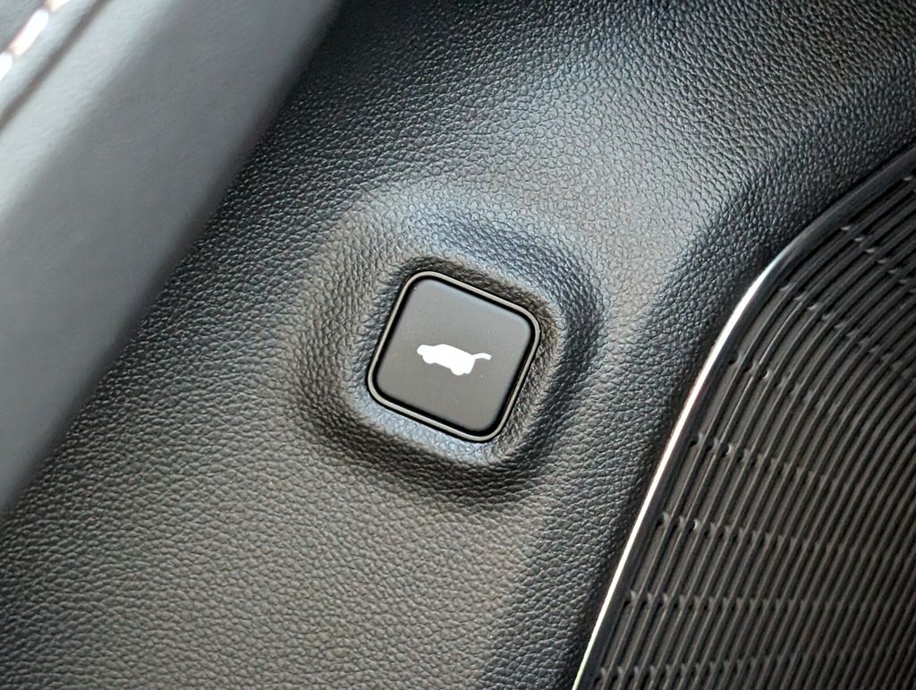 Thumbnail: 2026 Acura MDX - 25