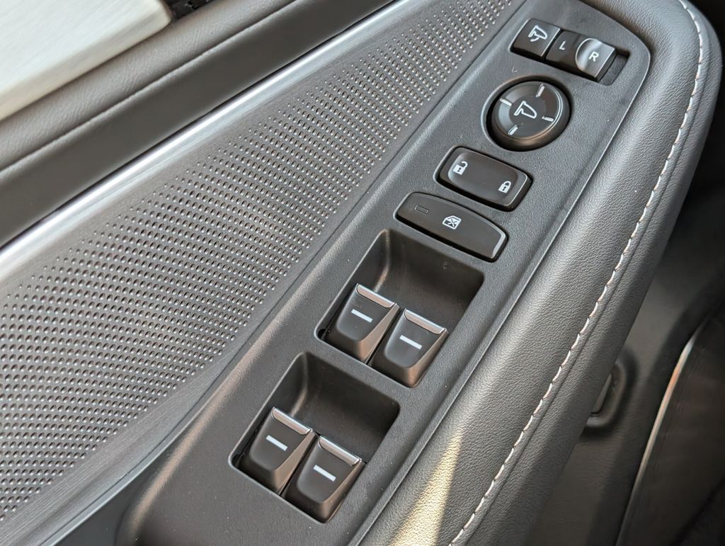 Thumbnail: 2026 Acura MDX - 24