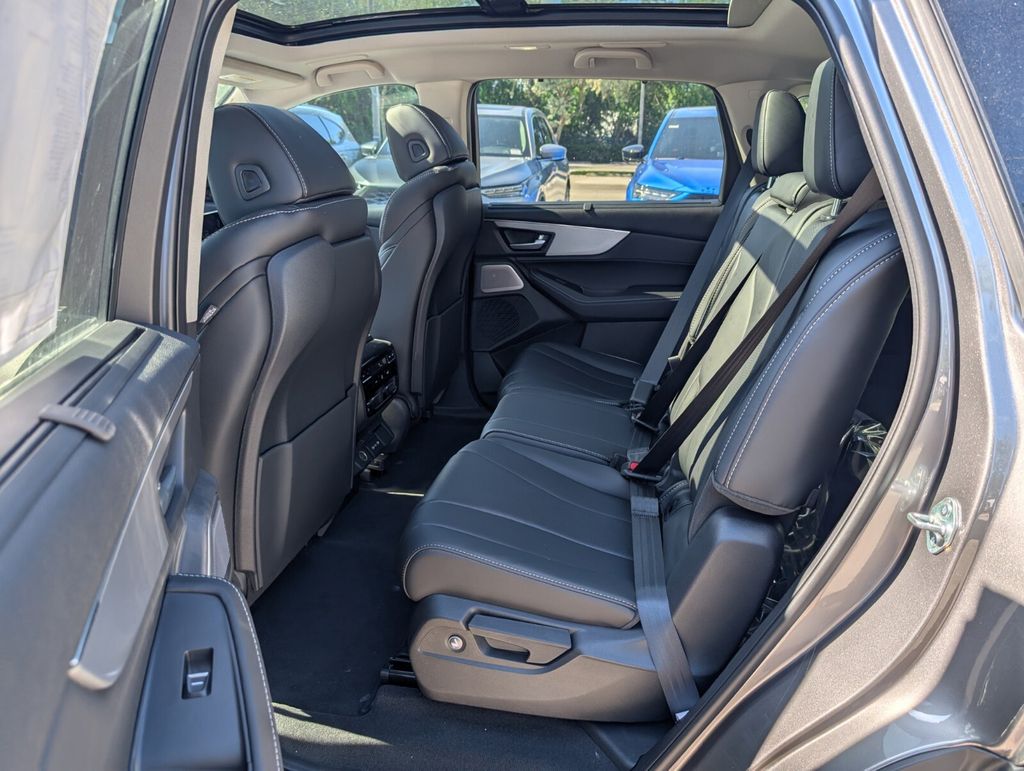 Thumbnail: 2026 Acura MDX - 12