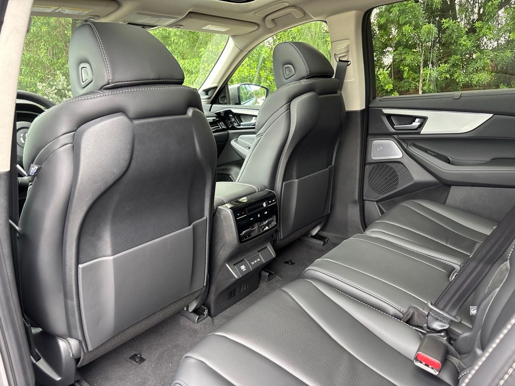 Thumbnail: 2026 Acura MDX - 27