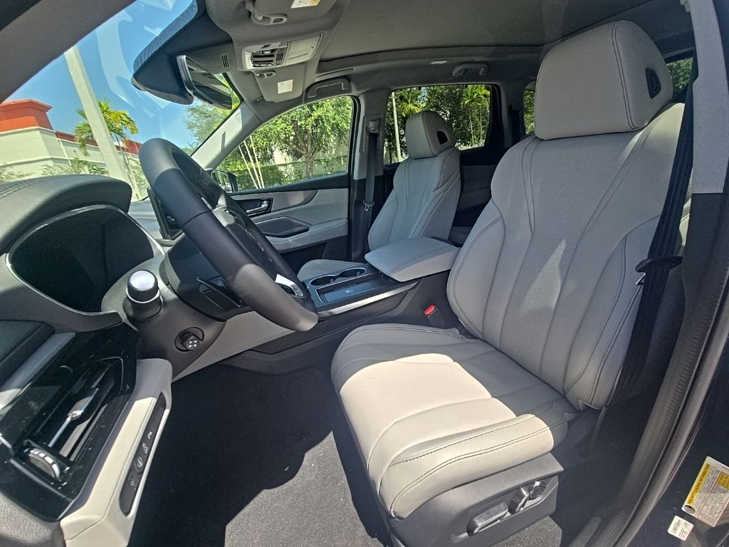 Thumbnail: 2026 Acura MDX - 11