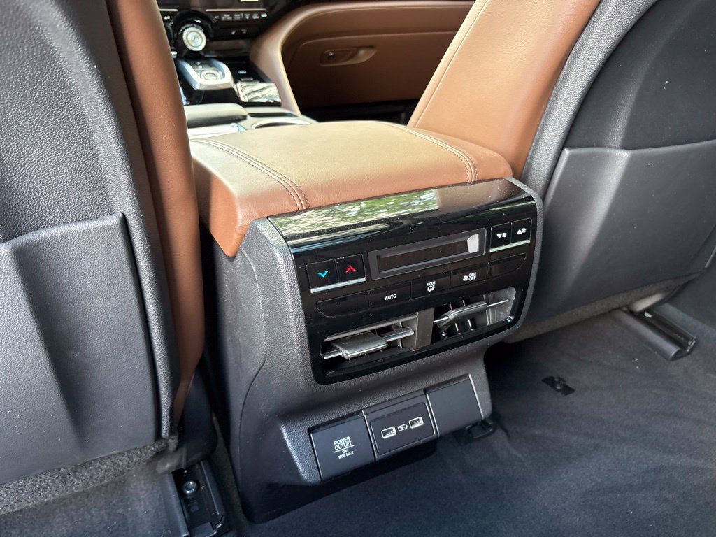 Thumbnail: 2023 Acura MDX - 30