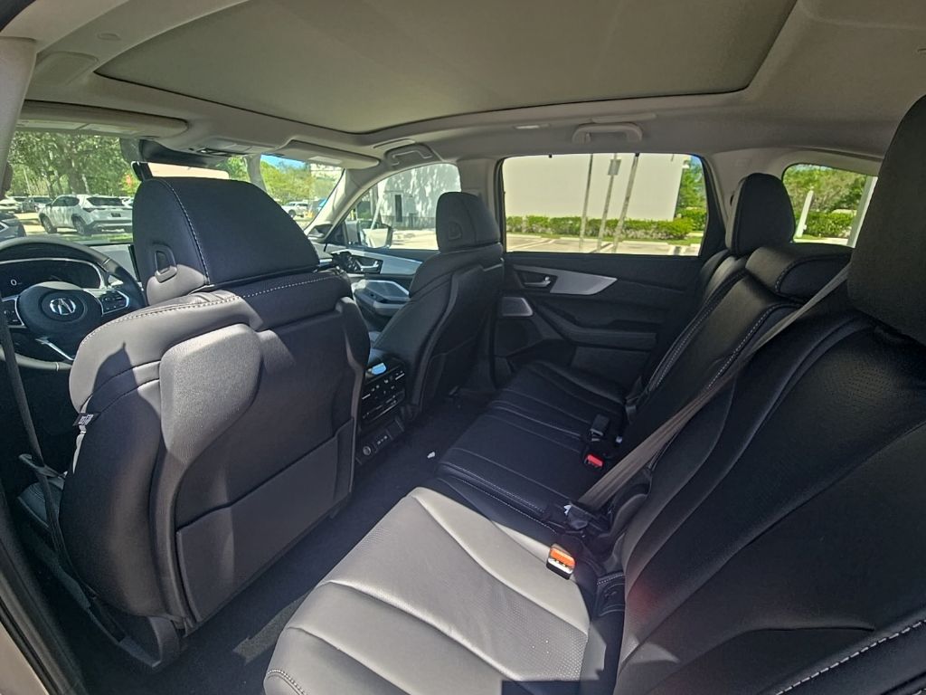 Thumbnail: 2026 Acura MDX - 32