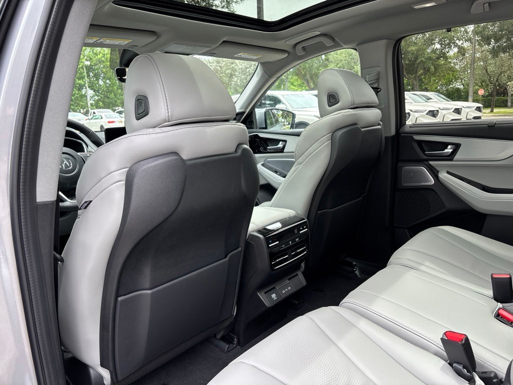 Thumbnail: 2026 Acura MDX - 26