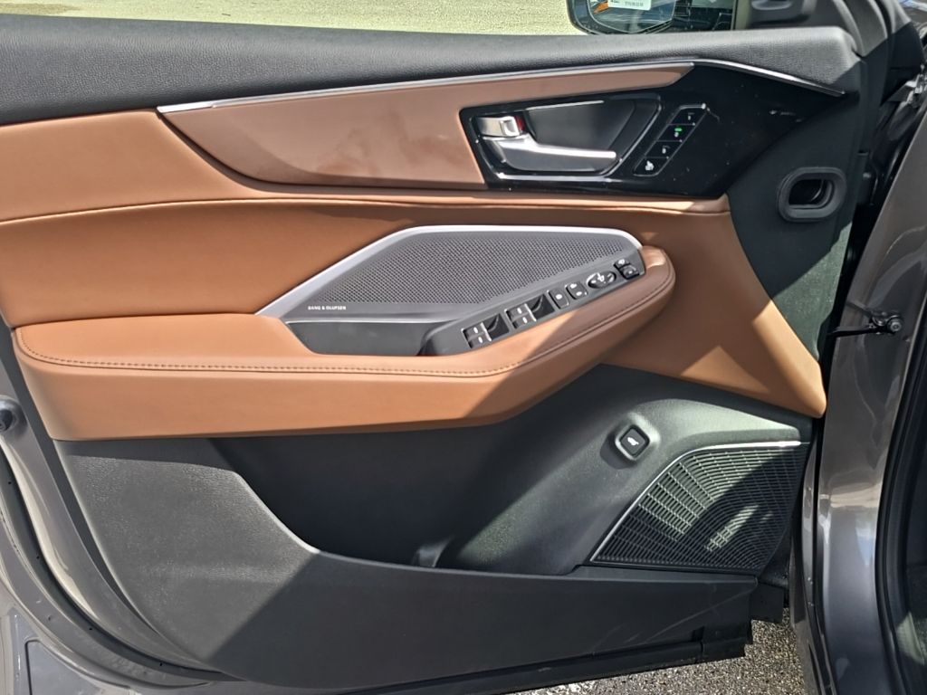 Thumbnail: 2026 Acura MDX - 25