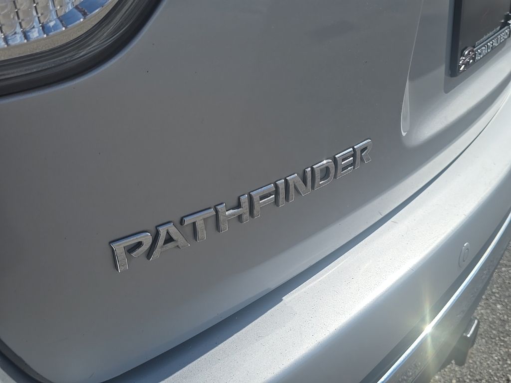 Thumbnail: 2015 Nissan Pathfinder - 7