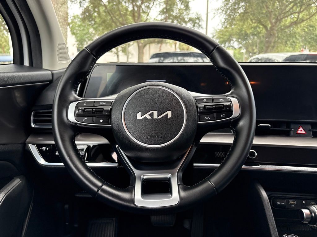 Thumbnail: 2023 Kia Sportage - 14