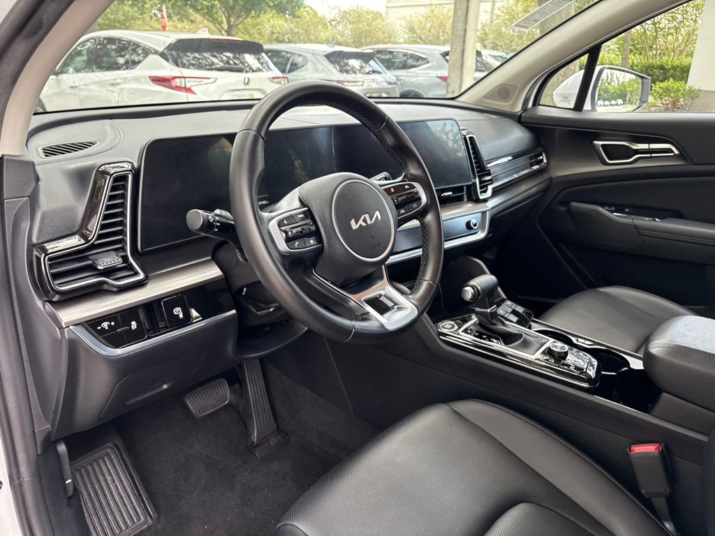 Thumbnail: 2023 Kia Sportage - 10