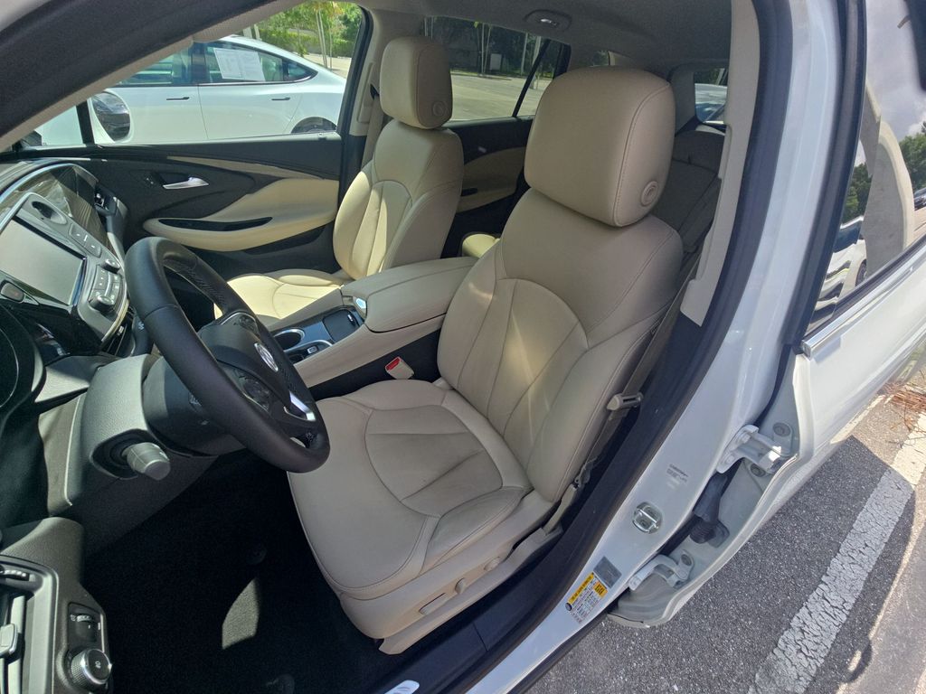 Thumbnail: 2020 Buick Envision - 24