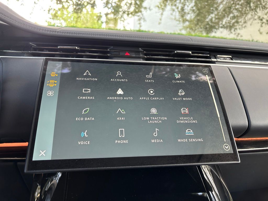Thumbnail: 2025 Land Rover Range Rover Sport - 29