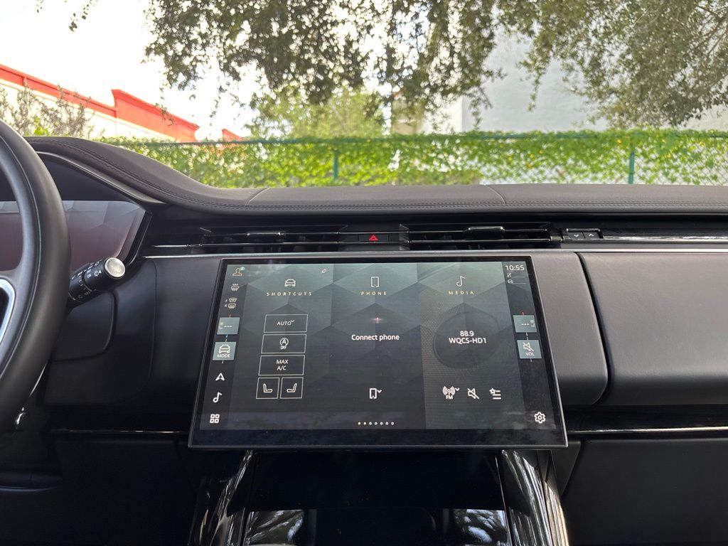 Thumbnail: 2025 Land Rover Range Rover Sport - 15