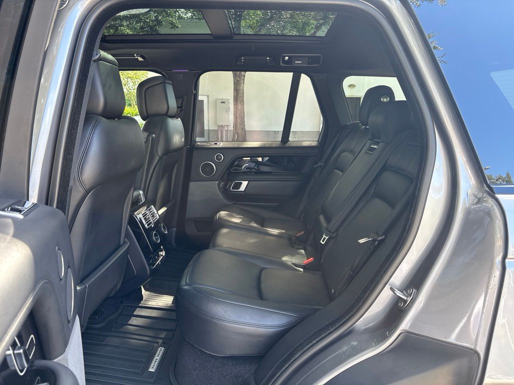 Thumbnail: 2021 Land Rover Range Rover - 12