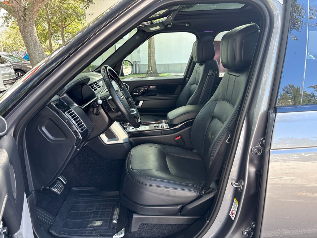 Thumbnail: 2021 Land Rover Range Rover - 11