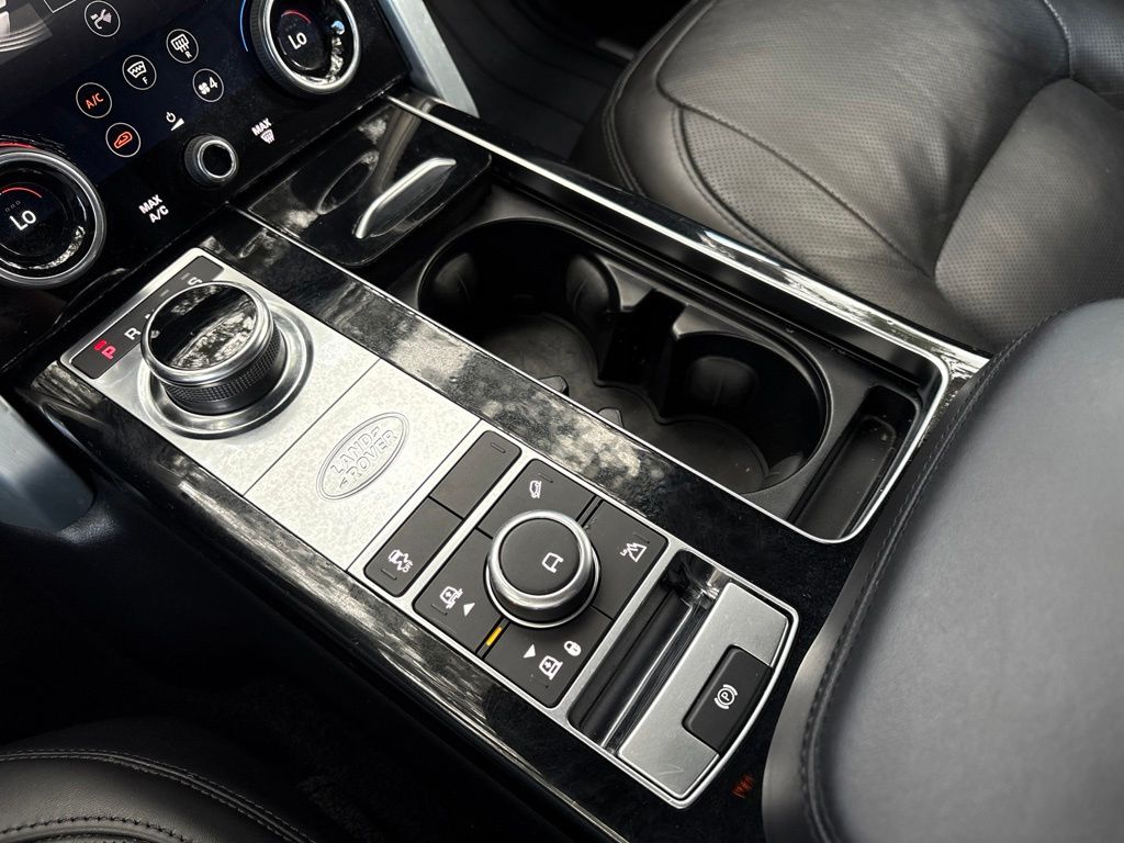 Thumbnail: 2021 Land Rover Range Rover - 33