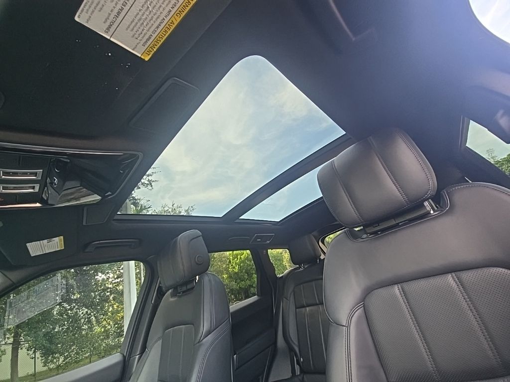 Thumbnail: 2022 Land Rover Range Rover Sport - 33
