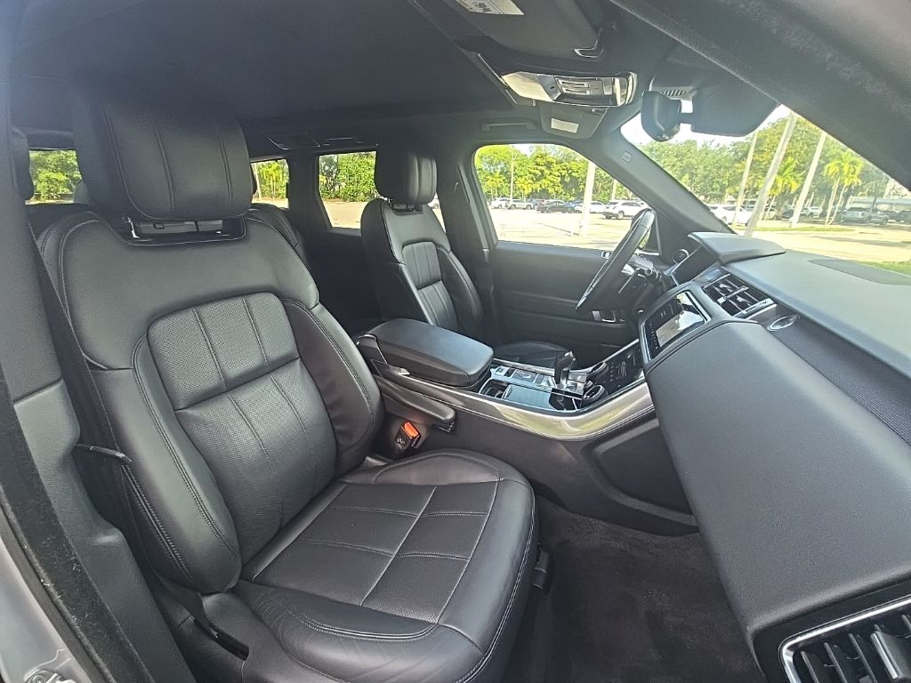 Thumbnail: 2022 Land Rover Range Rover Sport - 38