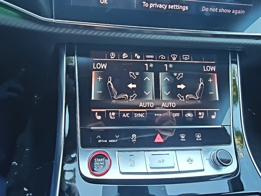 Thumbnail: 2025 Audi SQ7 - 8