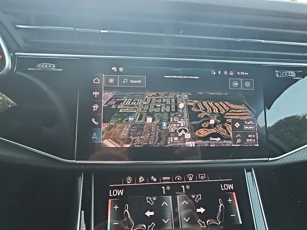 Thumbnail: 2025 Audi SQ7 - 12