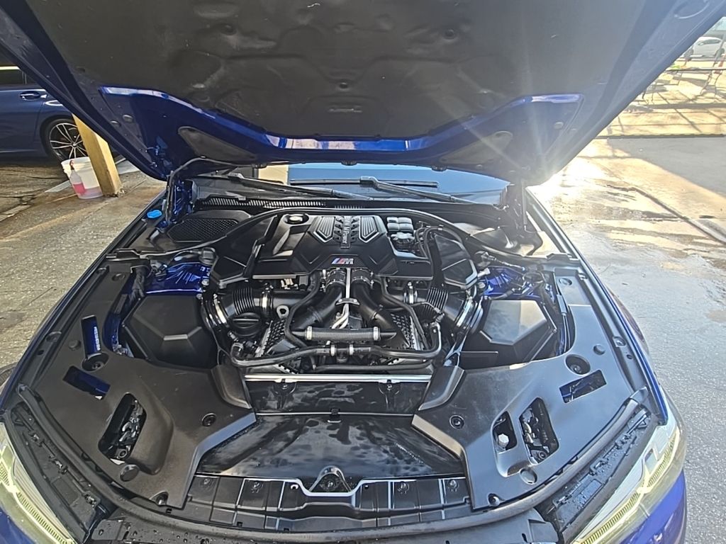 Thumbnail: 2022 BMW M5 - 9