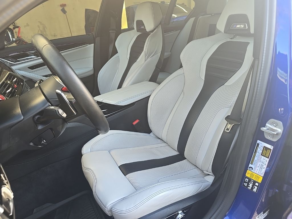 Thumbnail: 2022 BMW M5 - 11