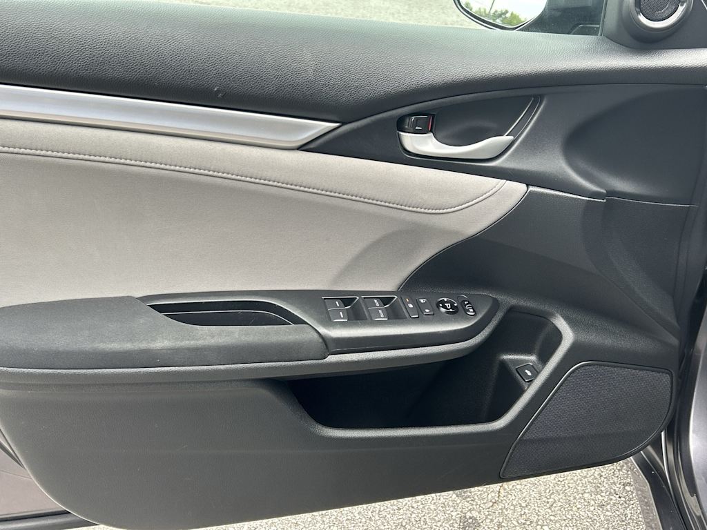 Thumbnail: 2019 Honda Civic - 16