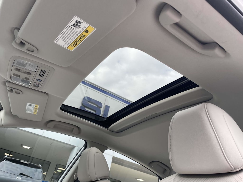 Thumbnail: 2019 Honda Insight - 19