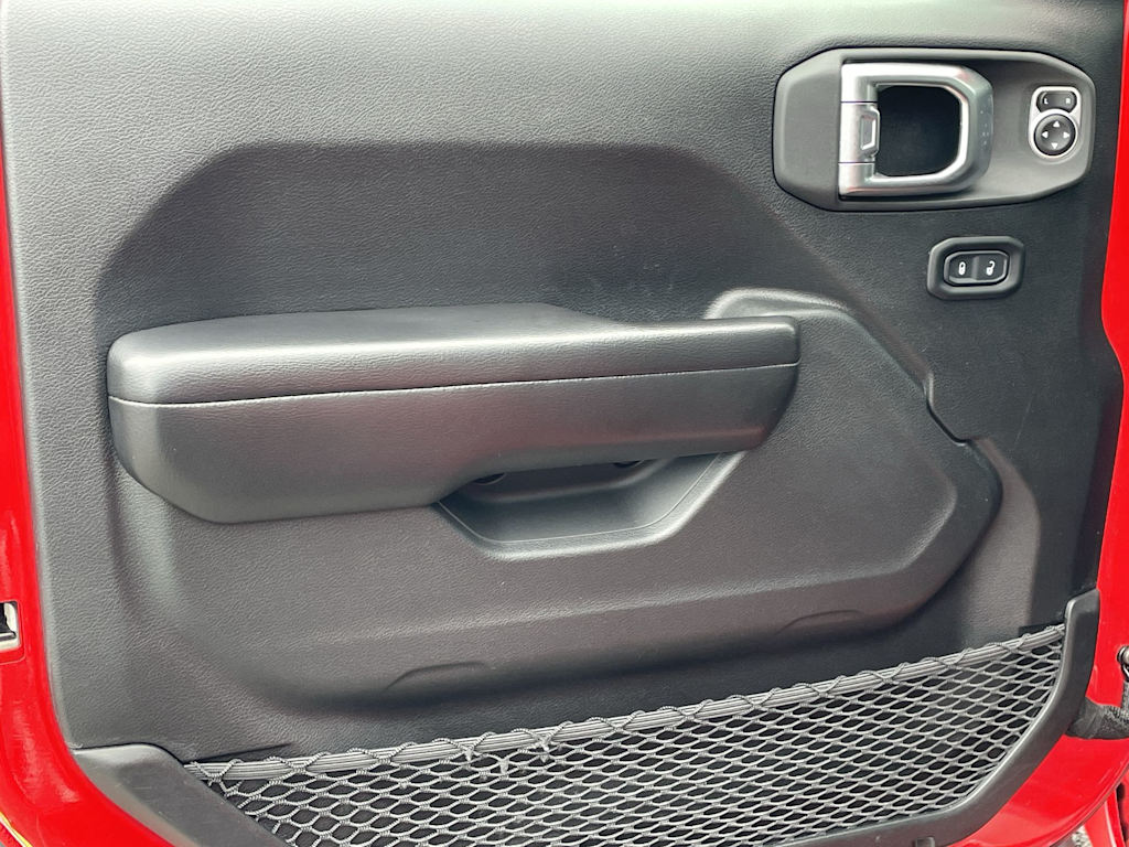 Thumbnail: 2020 Jeep Wrangler - 15