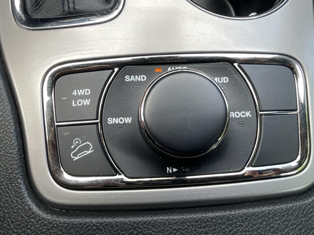 Thumbnail: 2021 Jeep Grand Cherokee - 25