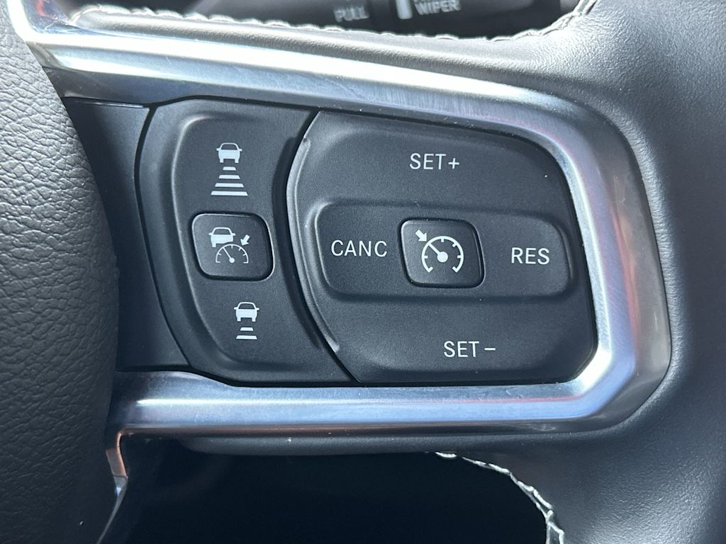 Thumbnail: 2021 Jeep Gladiator - 19